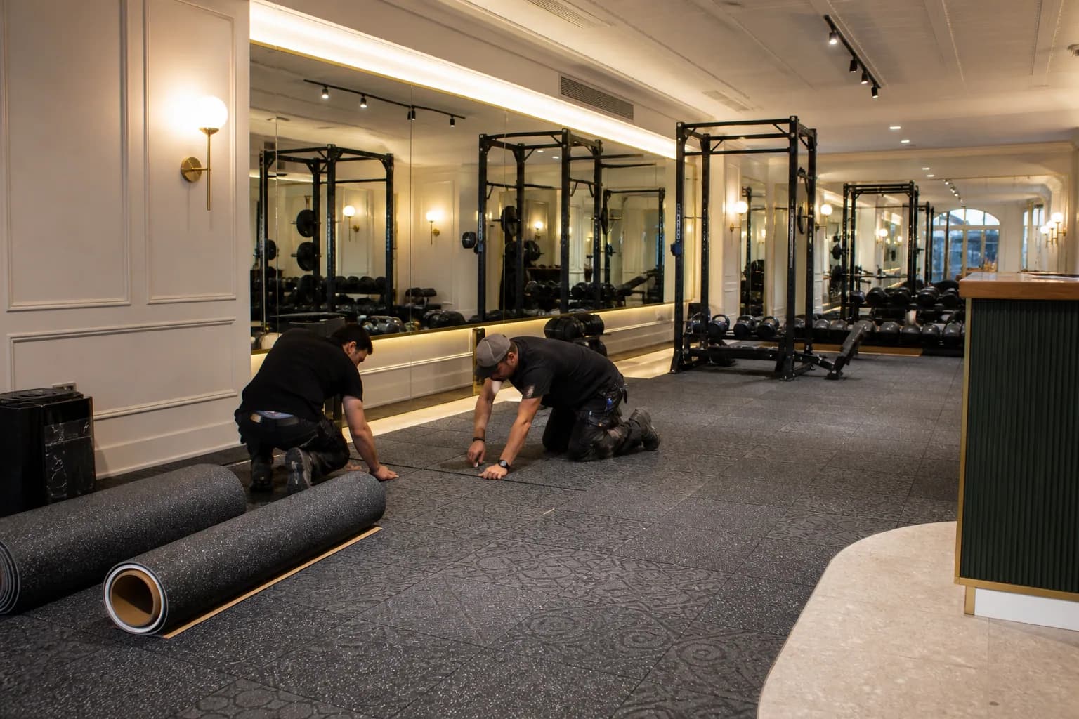 Group fitness and personal training studio: subfloor, set-out and installation control using patterned commercial rubber tiles with resilient support-area options